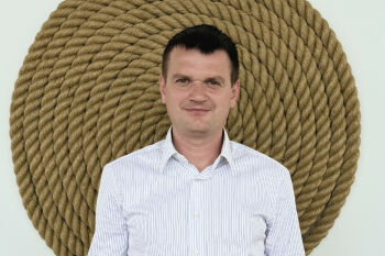 Дмитро Ластовченко Менеджер з продажу автомобілів